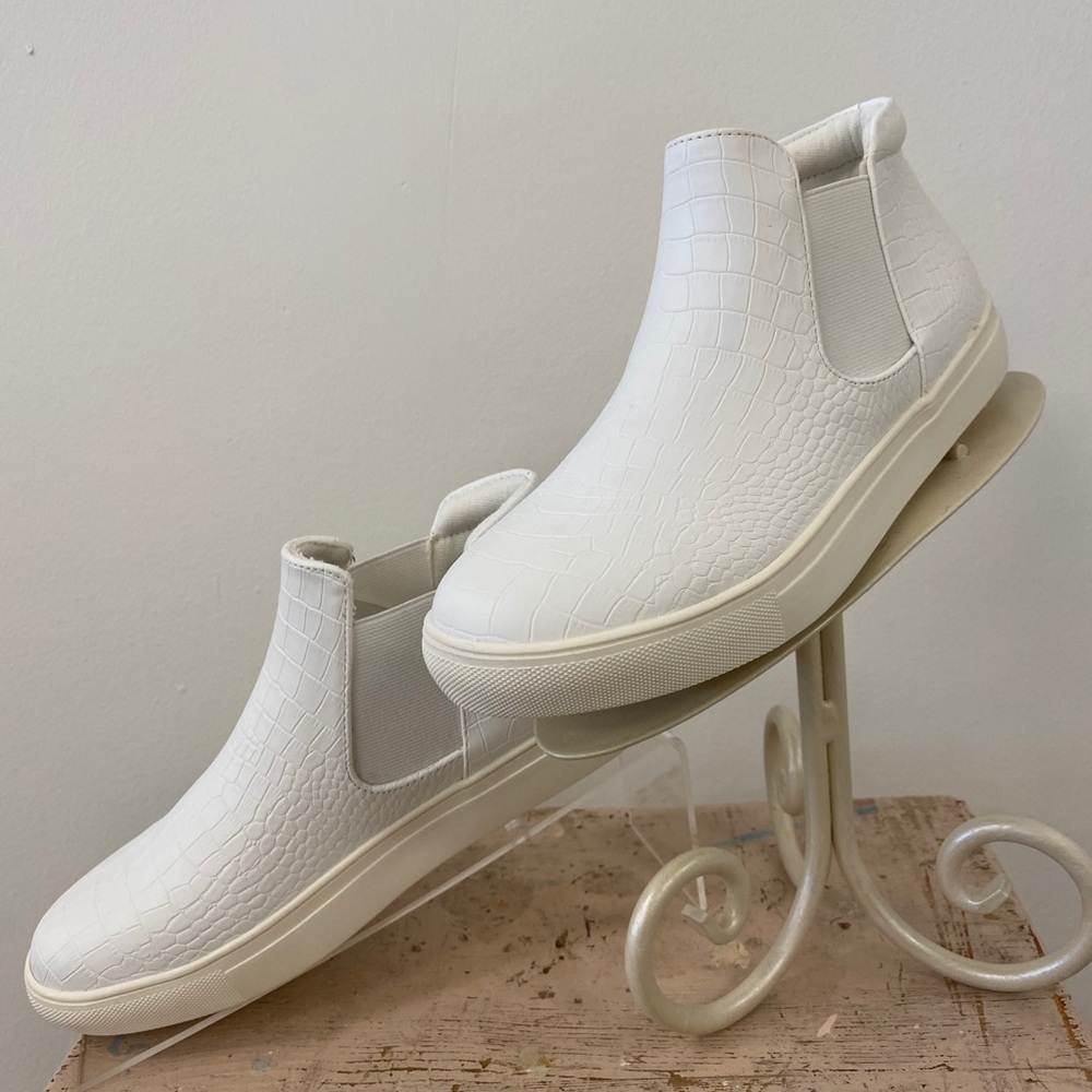 Coconuts by Matisse white slide on